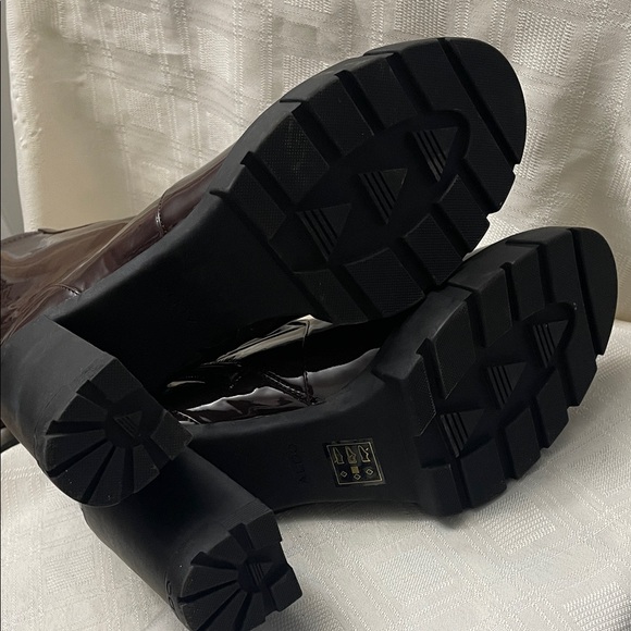 Aldo Dark Burgundy Patent Heeled Boots LIKE NEW - Picture 8 of 9